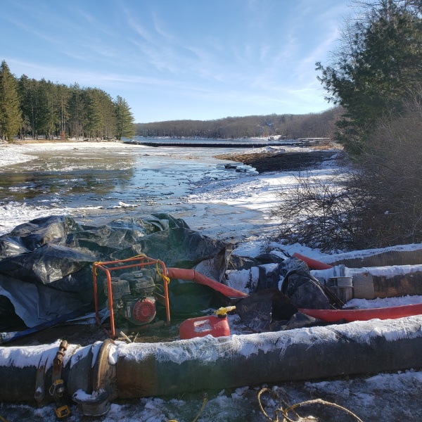 Arrowhead Cove Removing Cofferdam